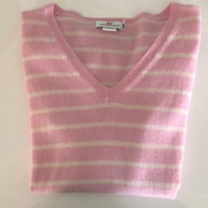 Vineyard Vines sweater Size XS